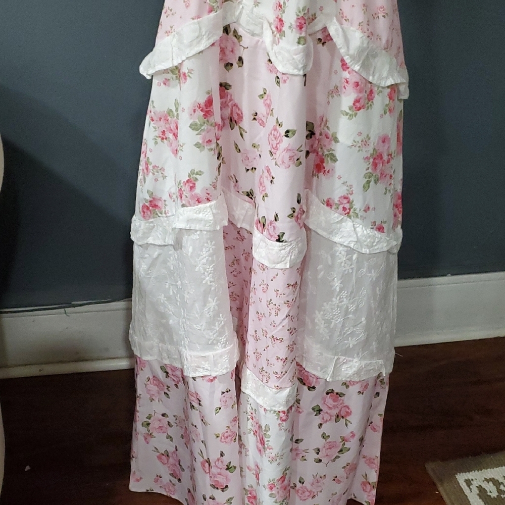 Ebossy Pink and White Barbiecor Floral Cottagecore  Halter Dress Size S - Picture 4 of 15